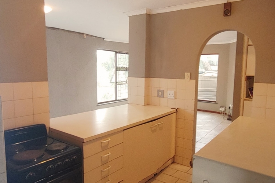 3 Bedroom Property for Sale in Brackenfell Central Western Cape